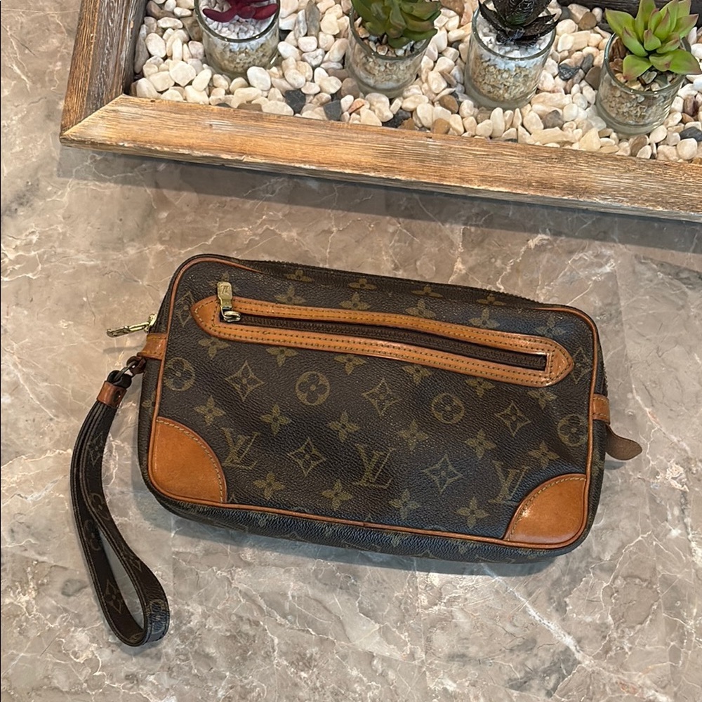 Louis Vuitton Monogram Canvas Clutch Wristlet in Brown and Tan